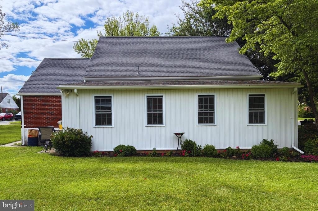 25 Valley Road - Photo 3