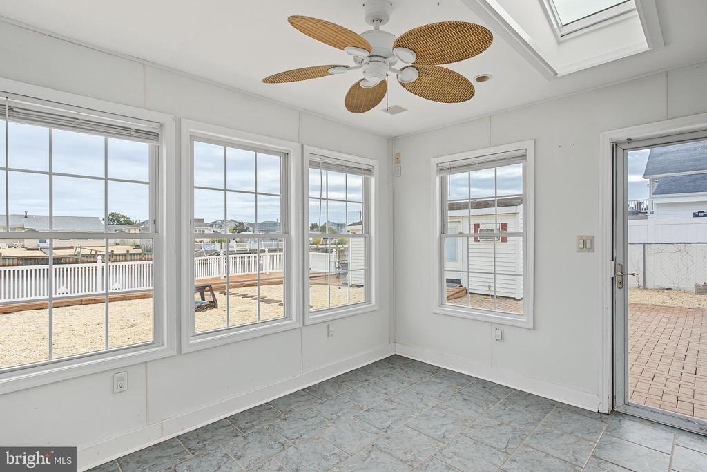 137 E Susquehanna Drive - Photo 32