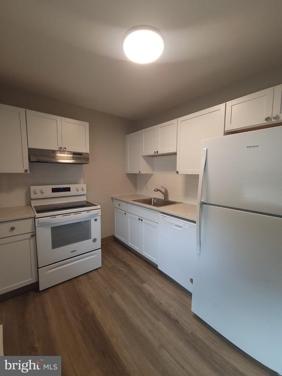 14 Girard Road S - Photo 2