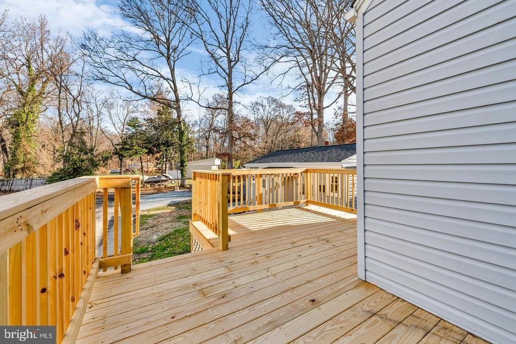 6212 Suitland Road - Photo 12