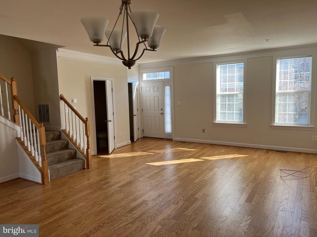 2104 Garden Grove Lane - Photo 2