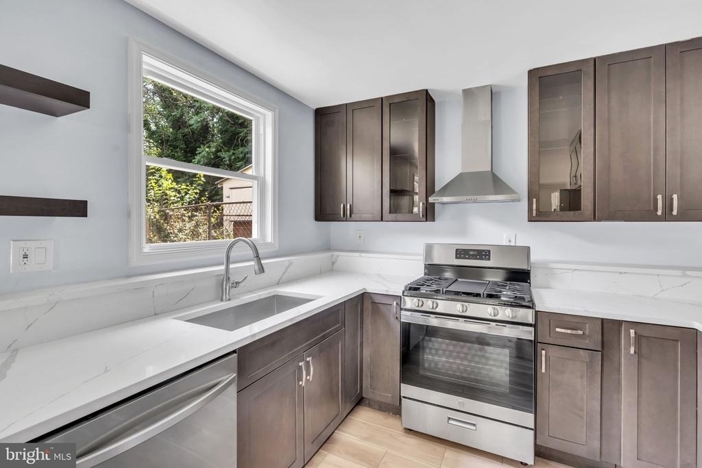 7536 Abbington Drive - Photo 12