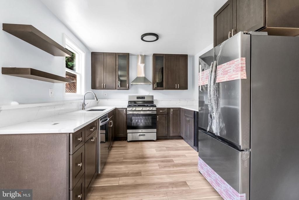 7536 Abbington Drive - Photo 11
