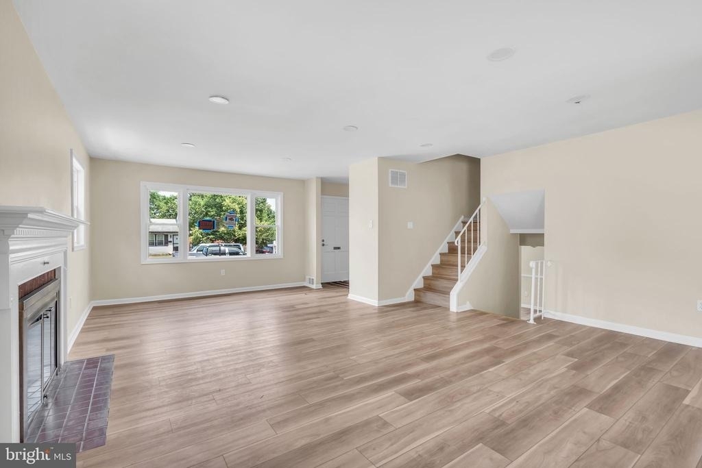 7536 Abbington Drive - Photo 7