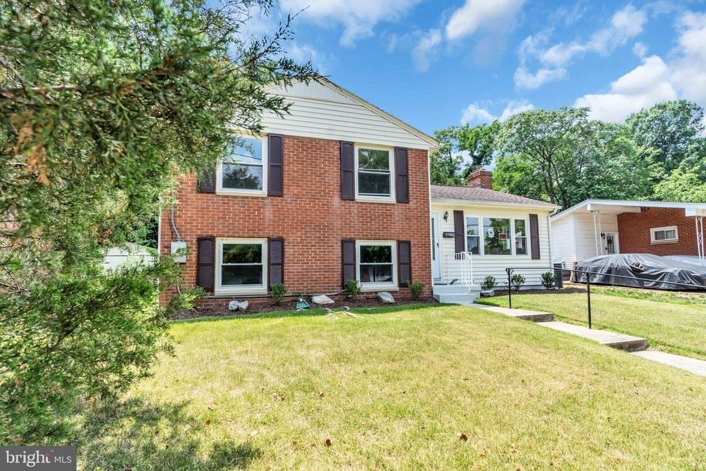7536 Abbington Drive - Photo 1