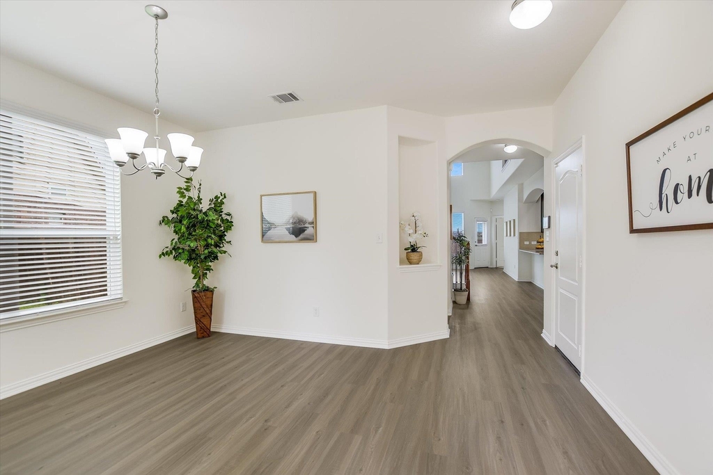 115 Mollie Dr - Photo 5