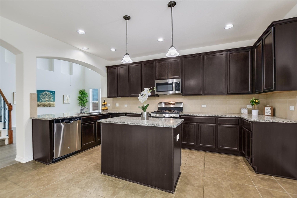 115 Mollie Dr - Photo 8