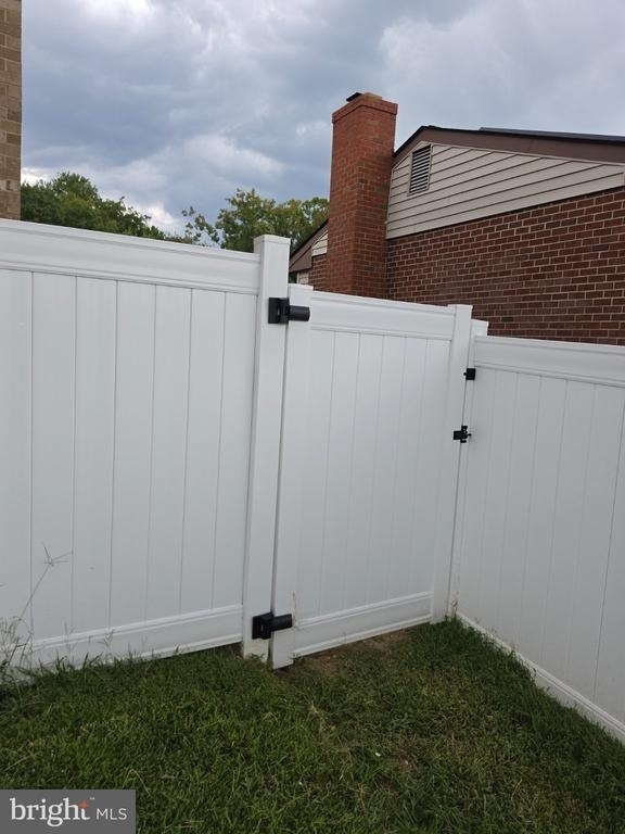 9007 Palmer Street - Photo 12