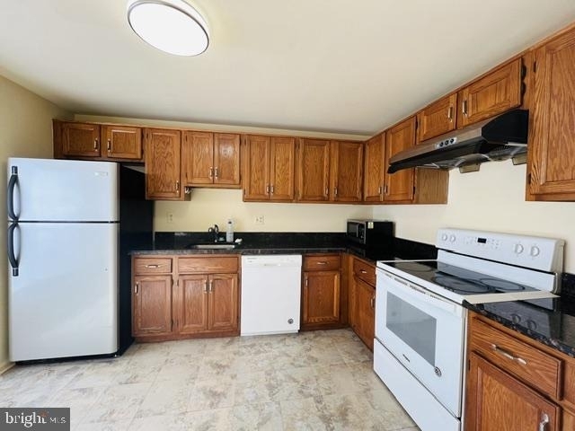 10508 Smithy Court - Photo 3
