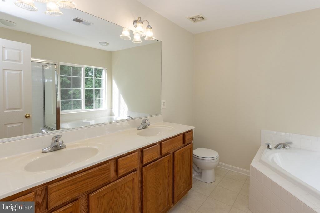 18818 Broken Oak Road - Photo 12