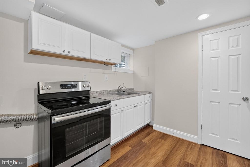 406 Gilmoure Drive - Photo 15