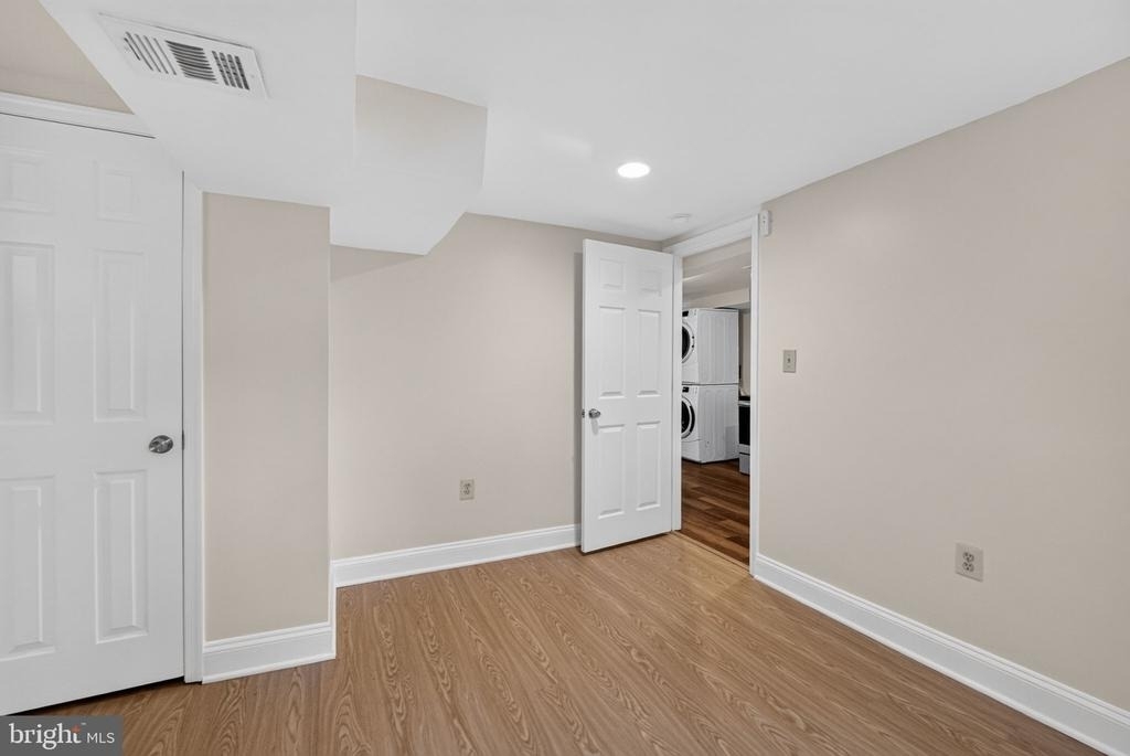 406 Gilmoure Drive - Photo 36