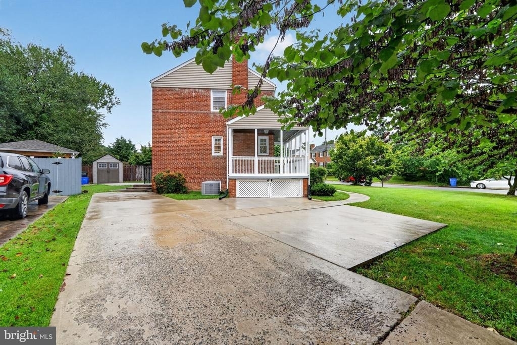 406 Gilmoure Drive - Photo 42