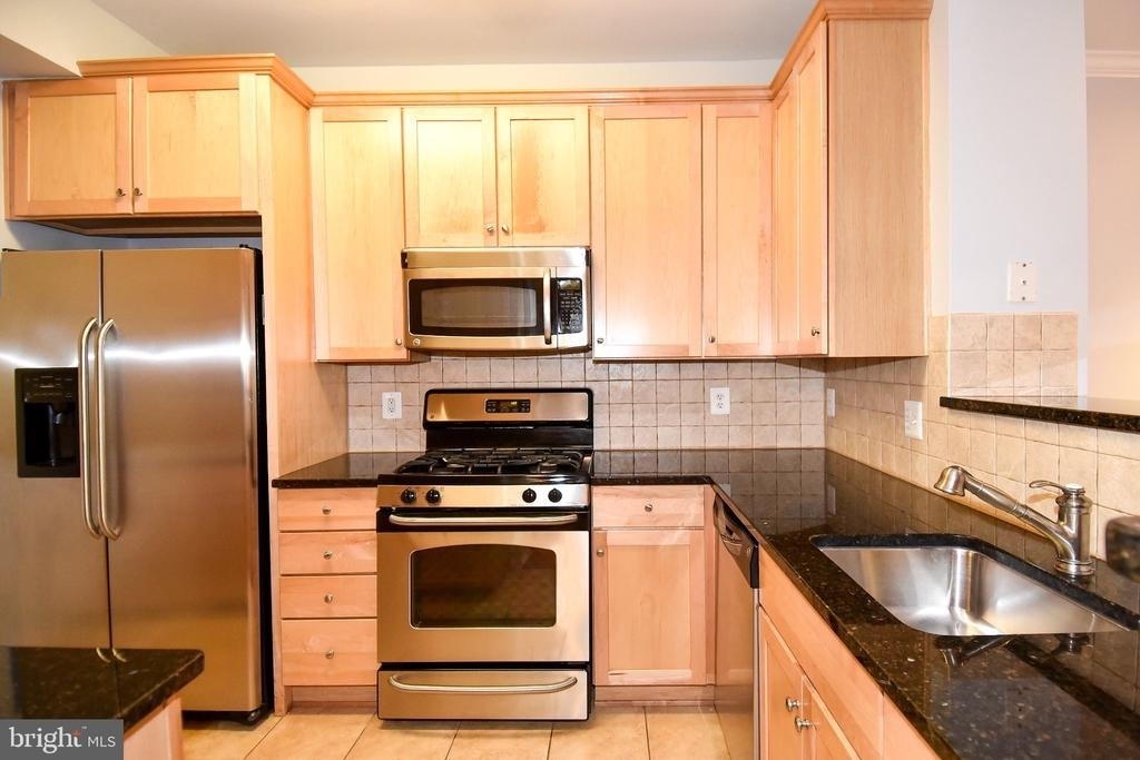 11800 Old Georgetown Road - Photo 8