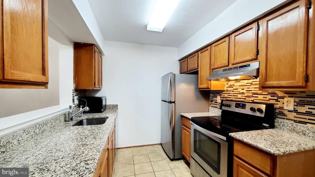 3734 Amsterdam Terrace - Photo 12