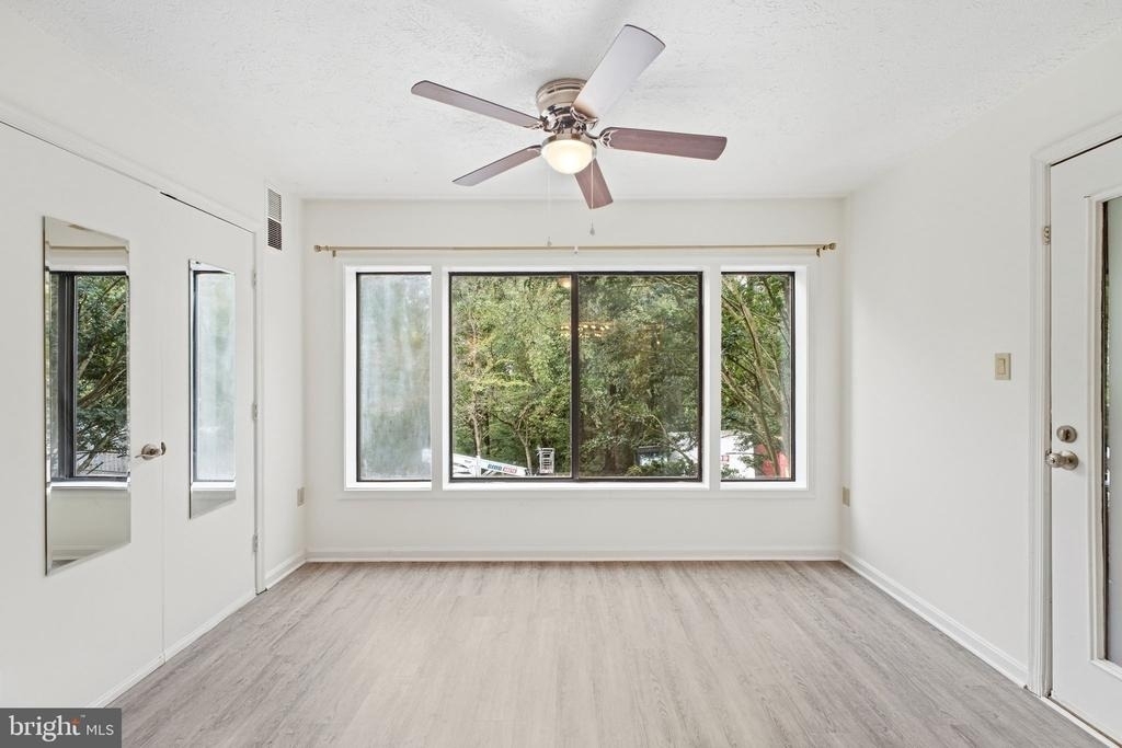 898 Windbrooke Drive - Photo 16