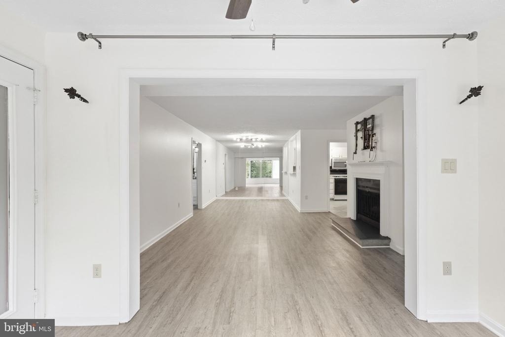 898 Windbrooke Drive - Photo 18
