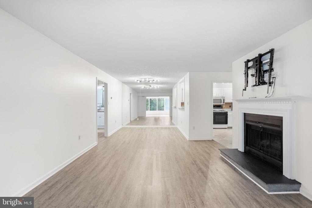 898 Windbrooke Drive - Photo 10