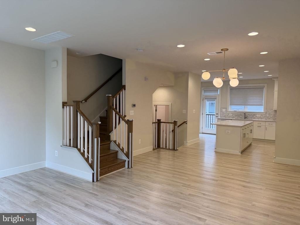 111 Heath Place - Photo 10