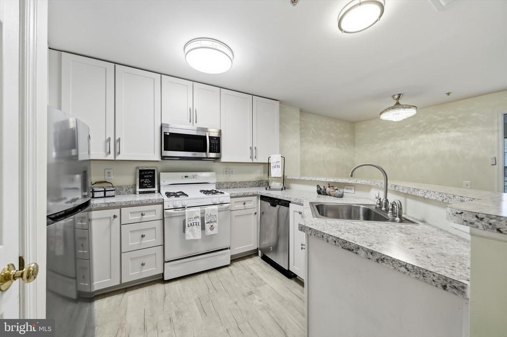 18805 Sparkling Water Drive - Photo 18