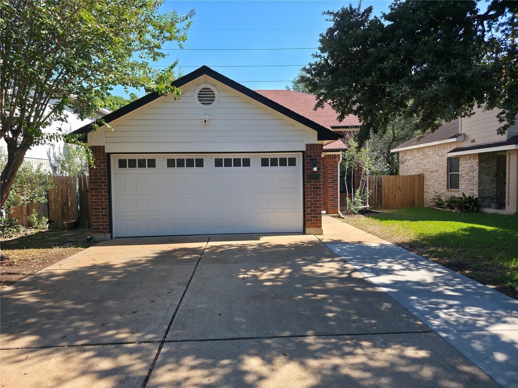 7613 Peabody Dr - Photo 1