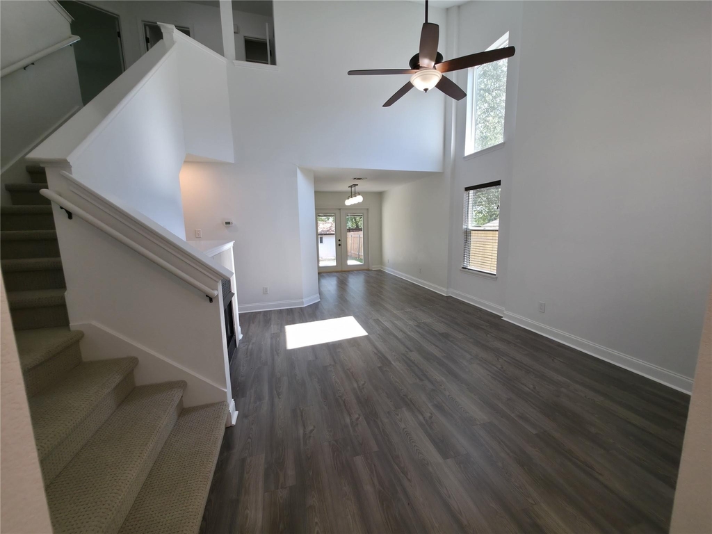 7613 Peabody Dr - Photo 2