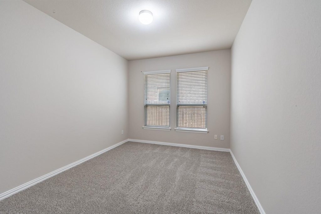 8258 Arezzo Dr - Photo 23