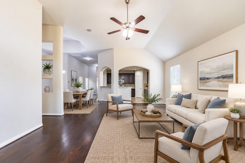 8258 Arezzo Dr - Photo 2