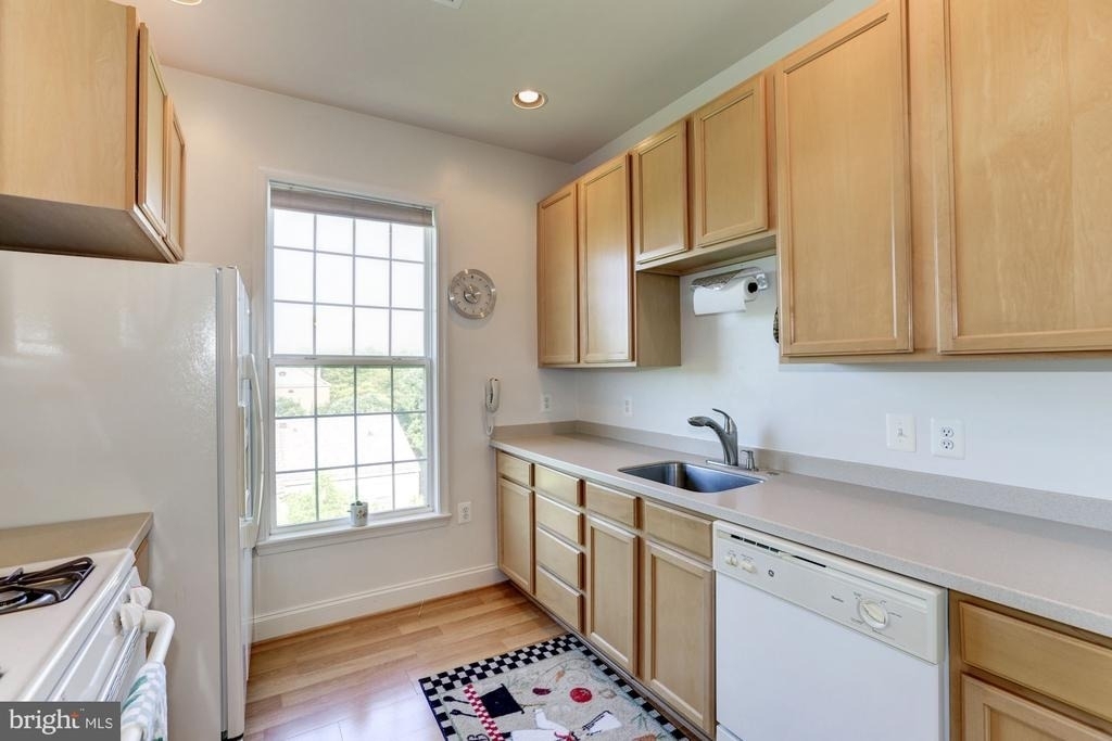 11924 Darnestown Road - Photo 16