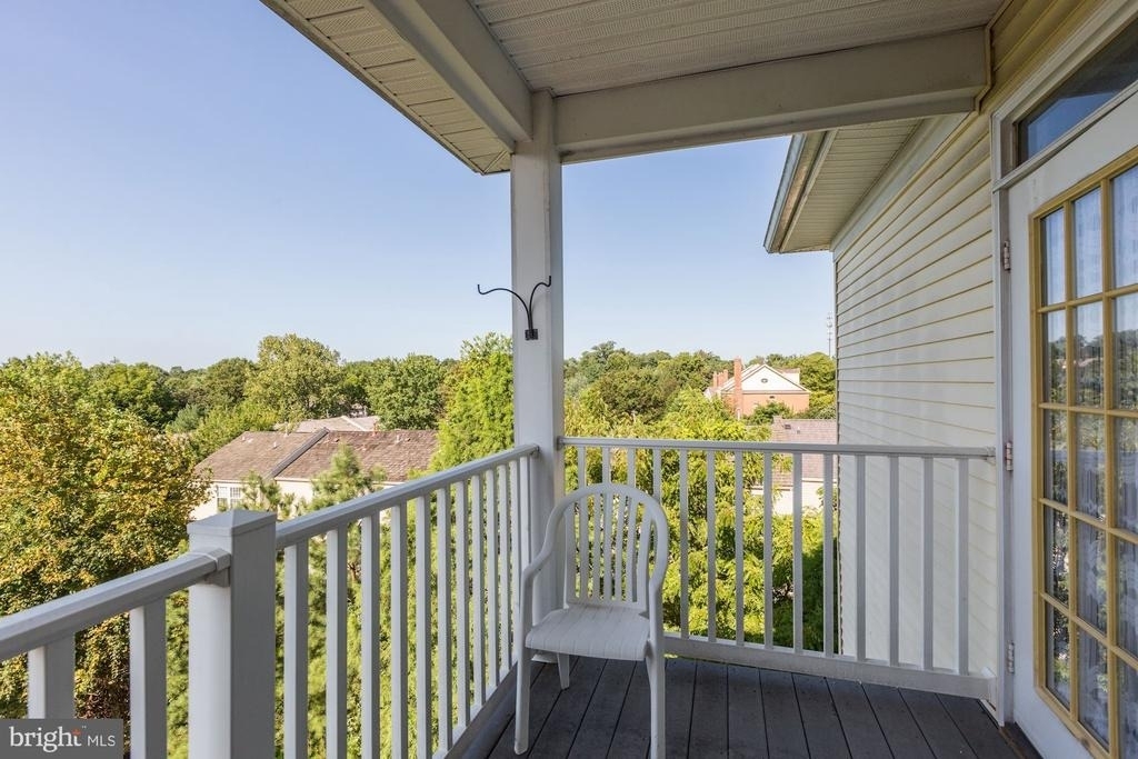 11924 Darnestown Road - Photo 5
