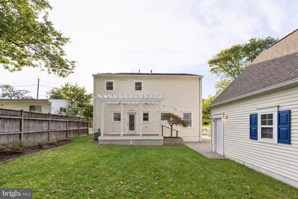 101 Charles Street - Photo 35