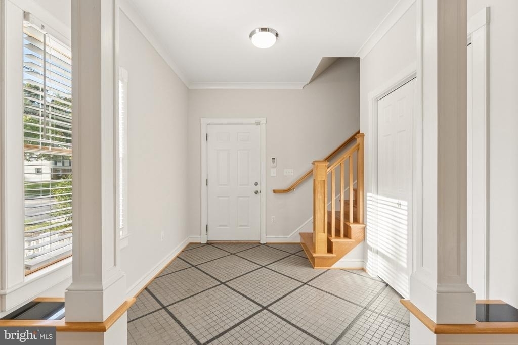 101 Charles Street - Photo 4