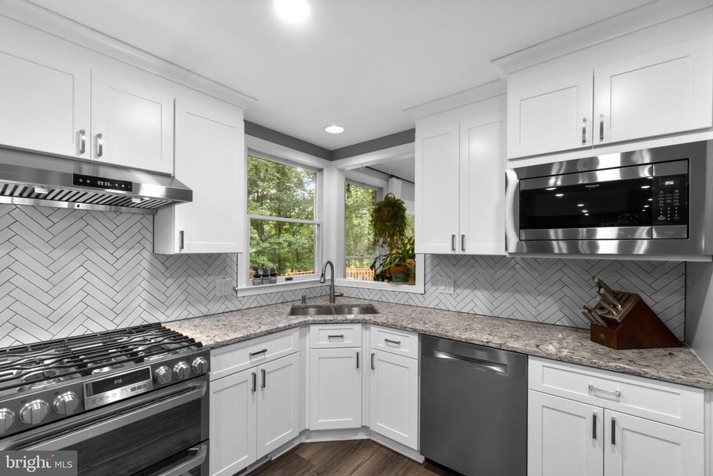 6874 Caravan Court - Photo 20