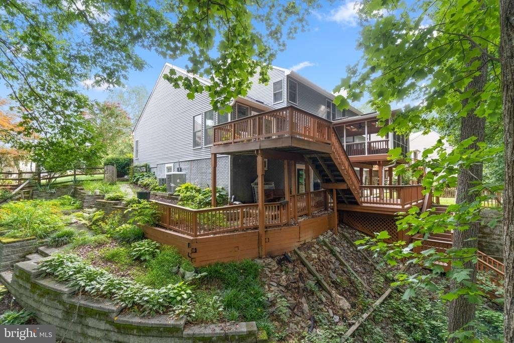 6874 Caravan Court - Photo 64