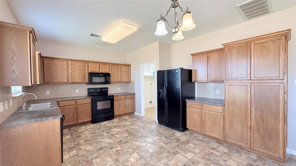 511 Taurus Dr - Photo 6