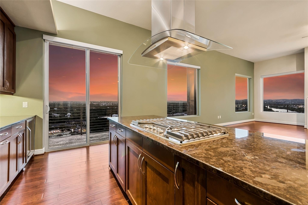 214 Barton Springs Rd - Photo 2
