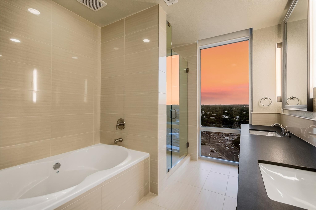 214 Barton Springs Rd - Photo 12