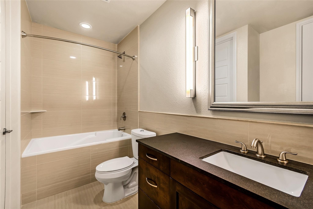 214 Barton Springs Rd - Photo 14