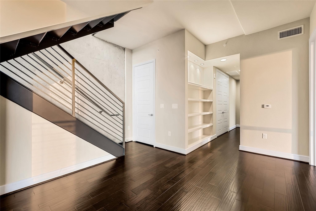 214 Barton Springs Rd - Photo 8