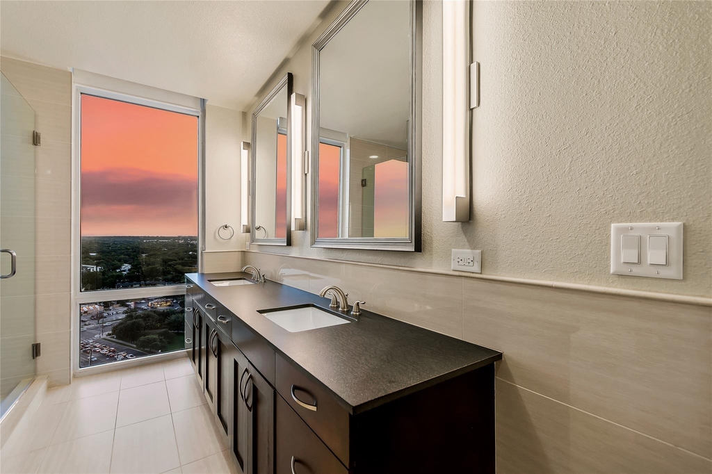 214 Barton Springs Rd - Photo 13