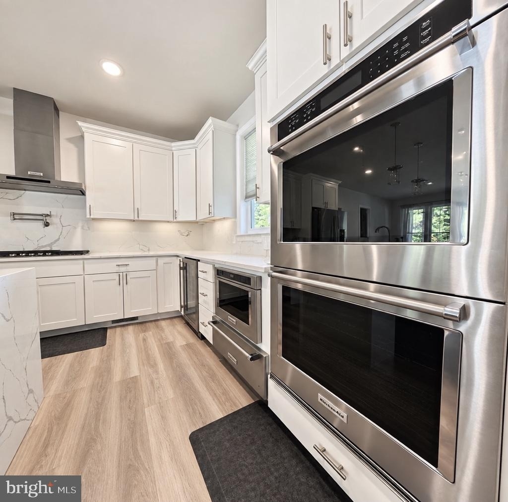 7693 Weatherly Place - Photo 10