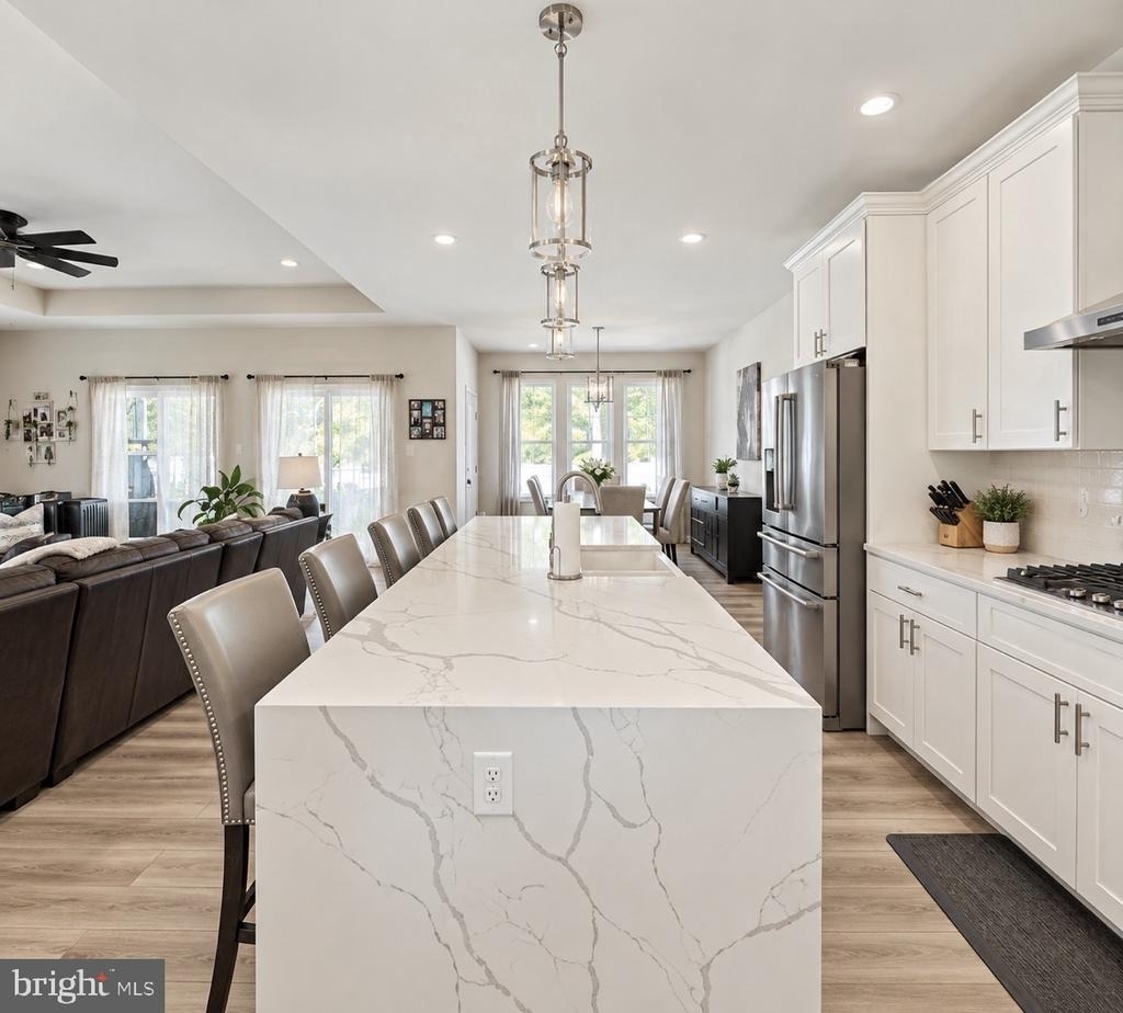 7693 Weatherly Place - Photo 9