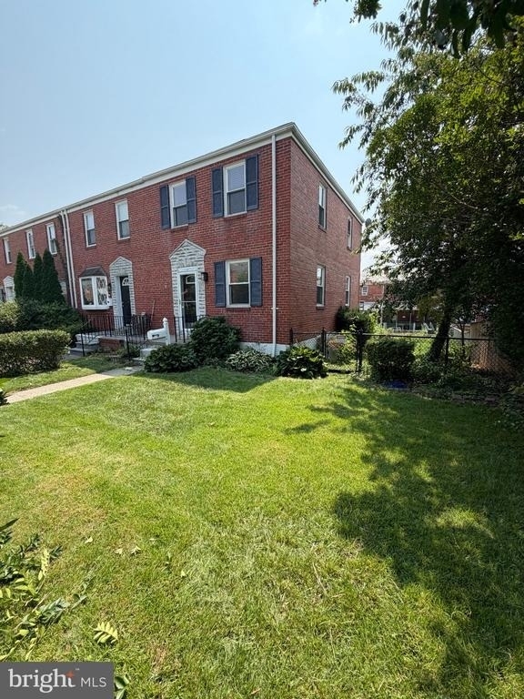 1721 Pin Oak Road - Photo 0