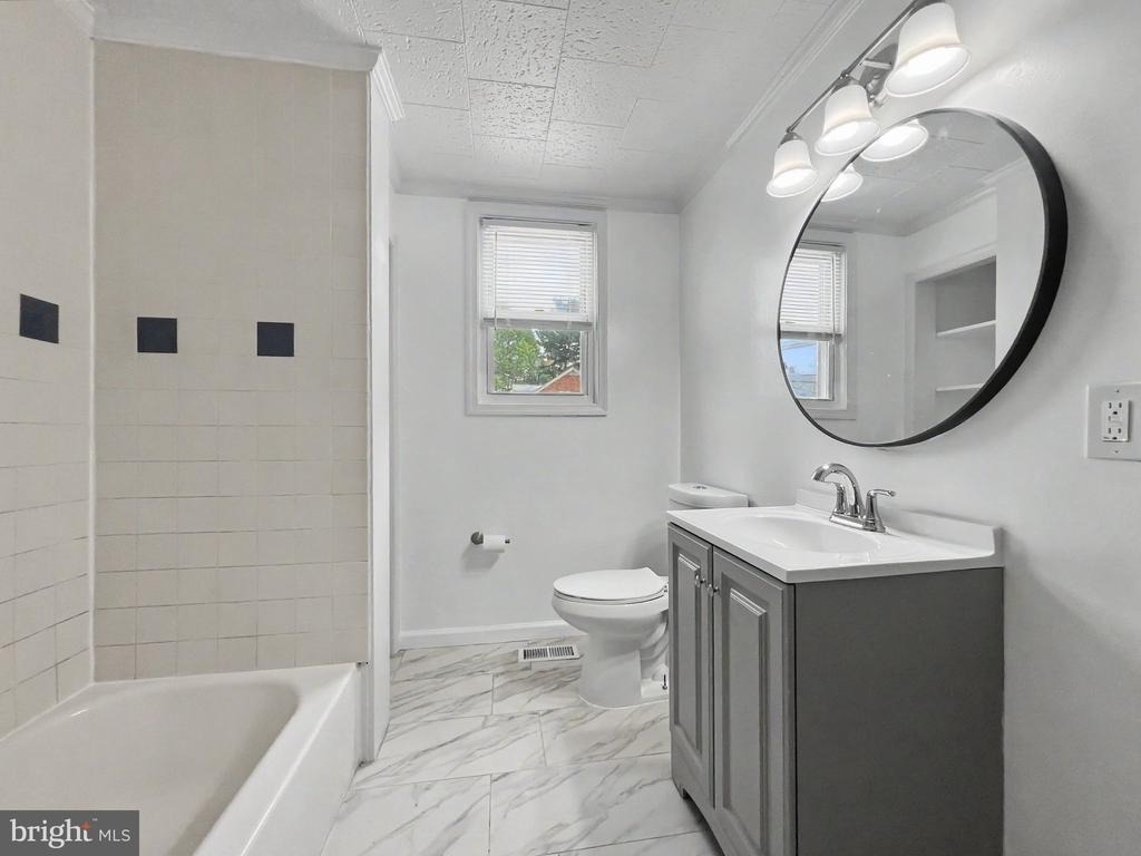 5900 Hamilton Avenue - Photo 6