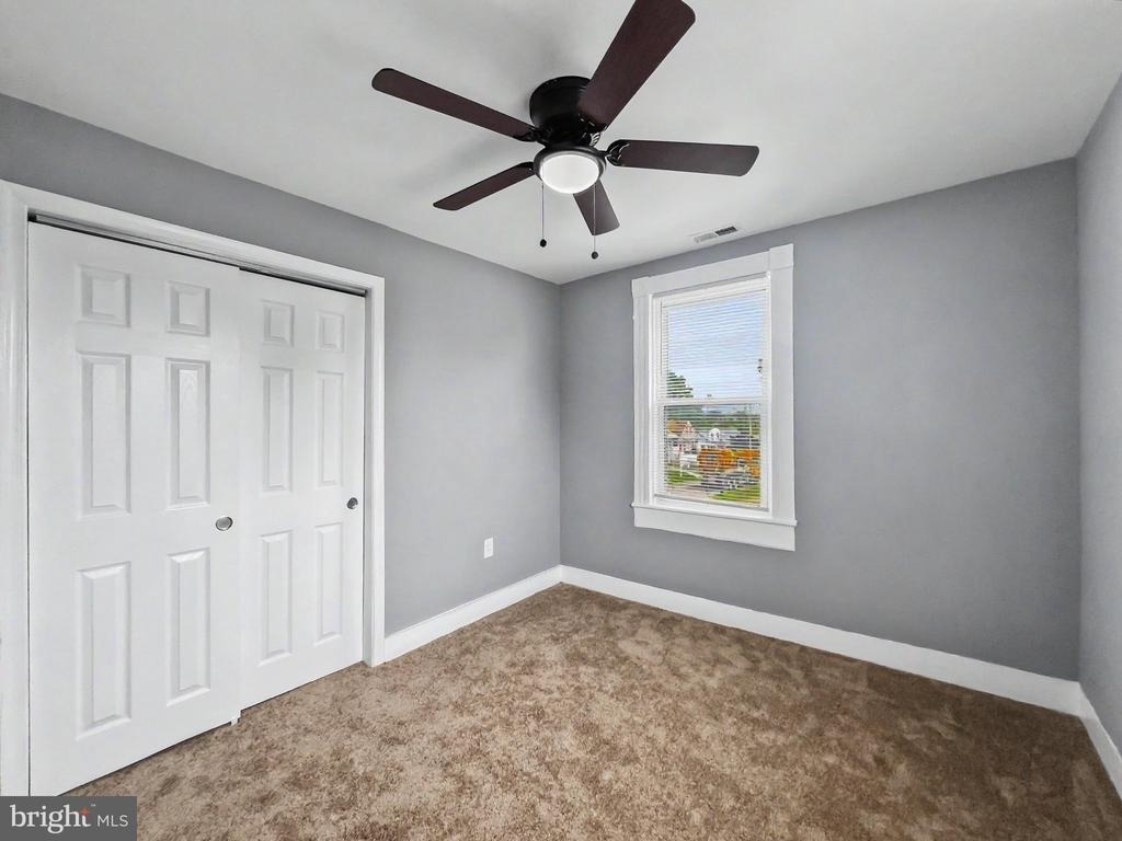 5900 Hamilton Avenue - Photo 18
