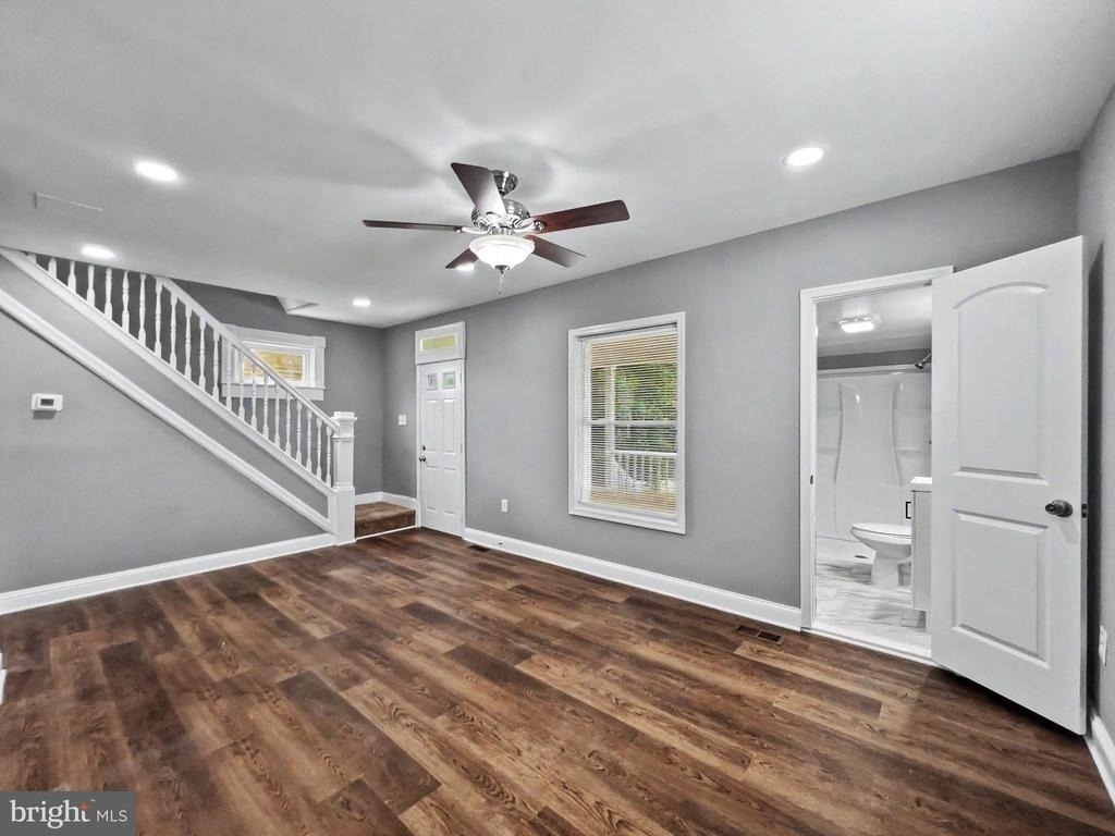 5900 Hamilton Avenue - Photo 4