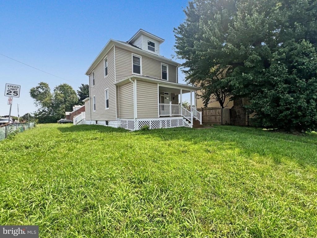 5900 Hamilton Avenue - Photo 0
