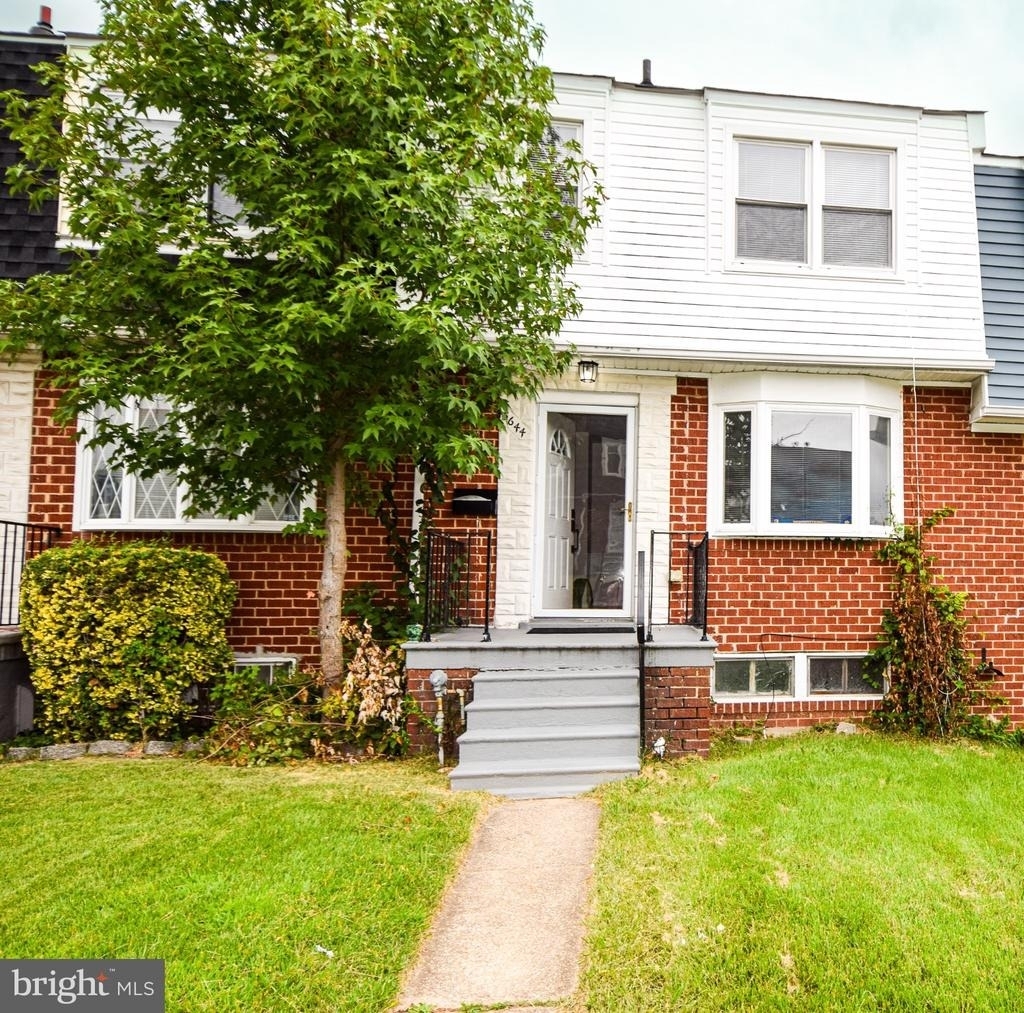 5644 Leiden Road - Photo 0