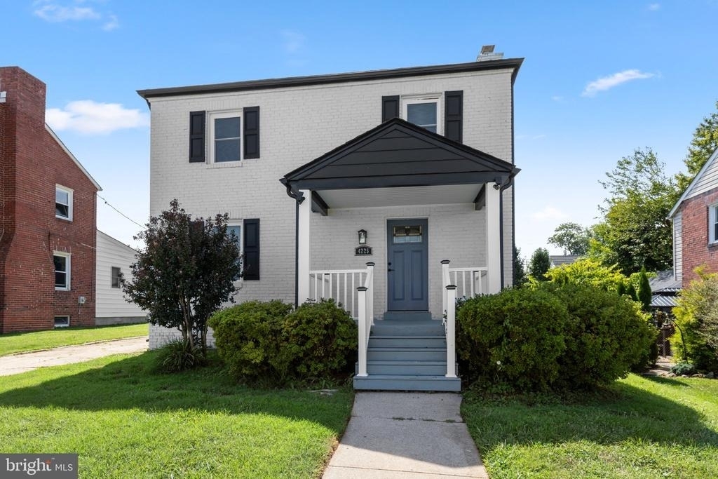 4225 Cardwell Avenue - Photo 3