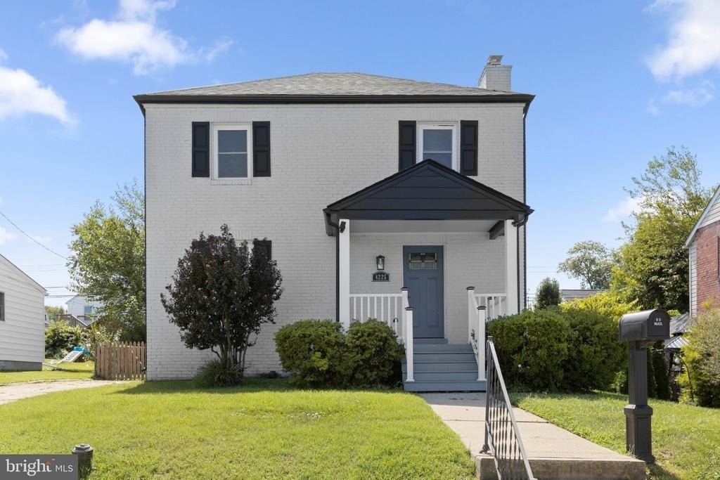 4225 Cardwell Avenue - Photo 1